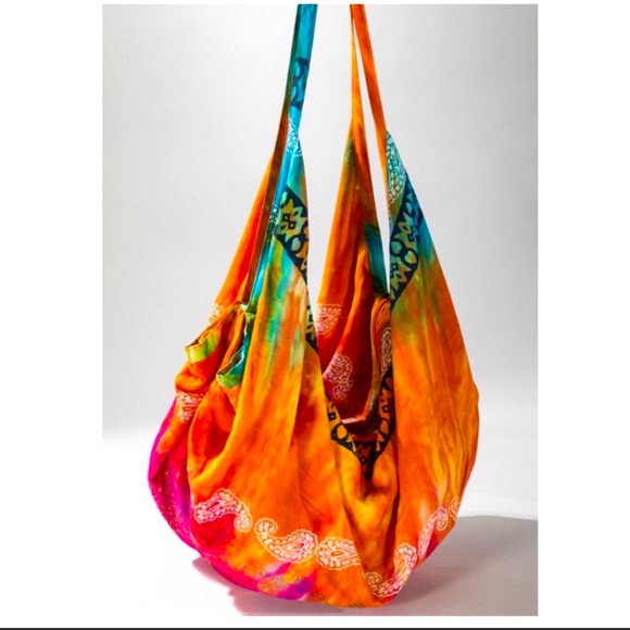 Macchia di Ruggine Handbags - 💥NWT💥 Tiny Dancer boho bag